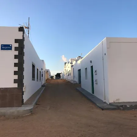 La Graciosa Sejours Apartment *